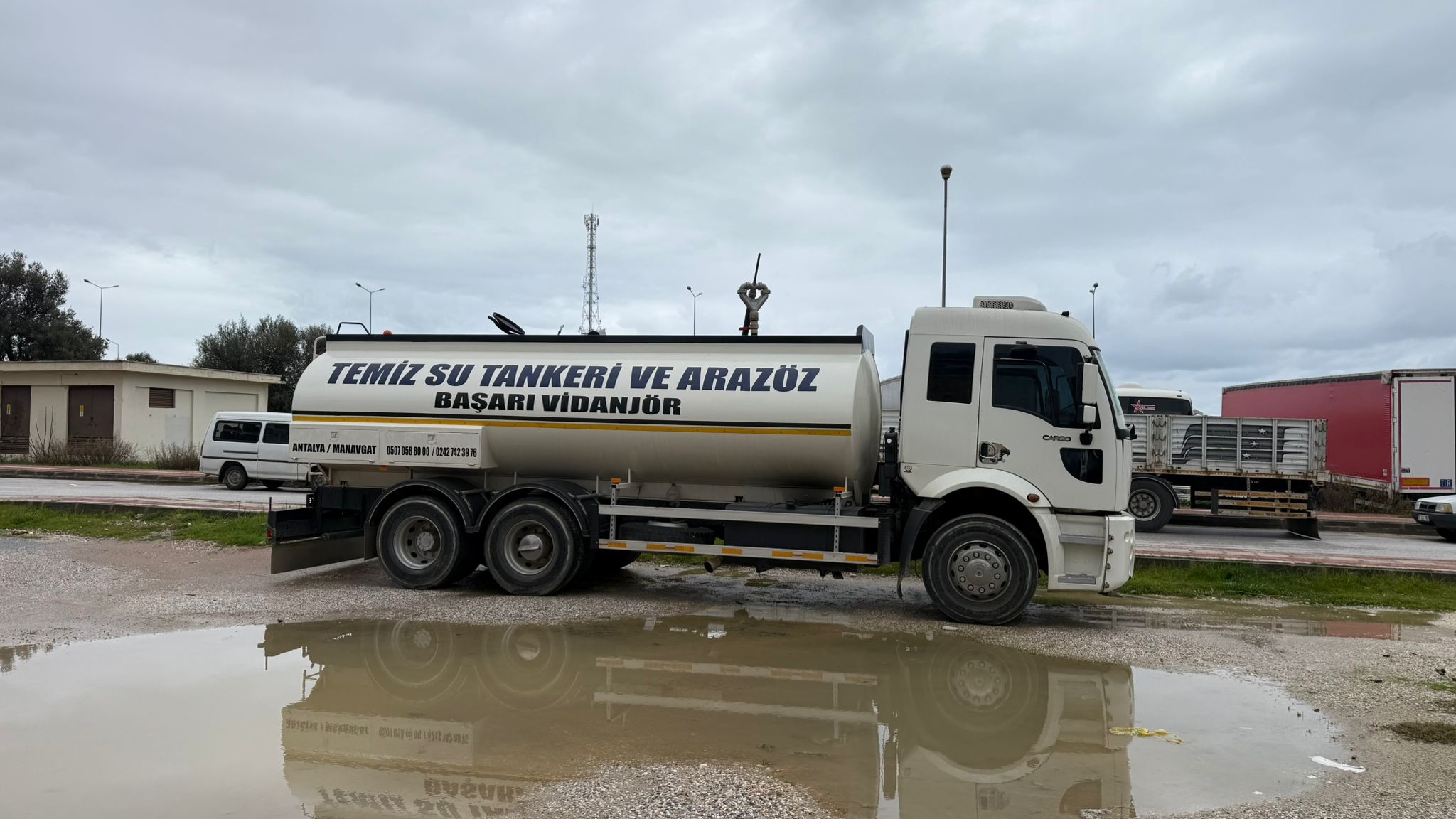 Başarı Vidanjör temiz su tankeri ve arazöz — Antalya Manavgat